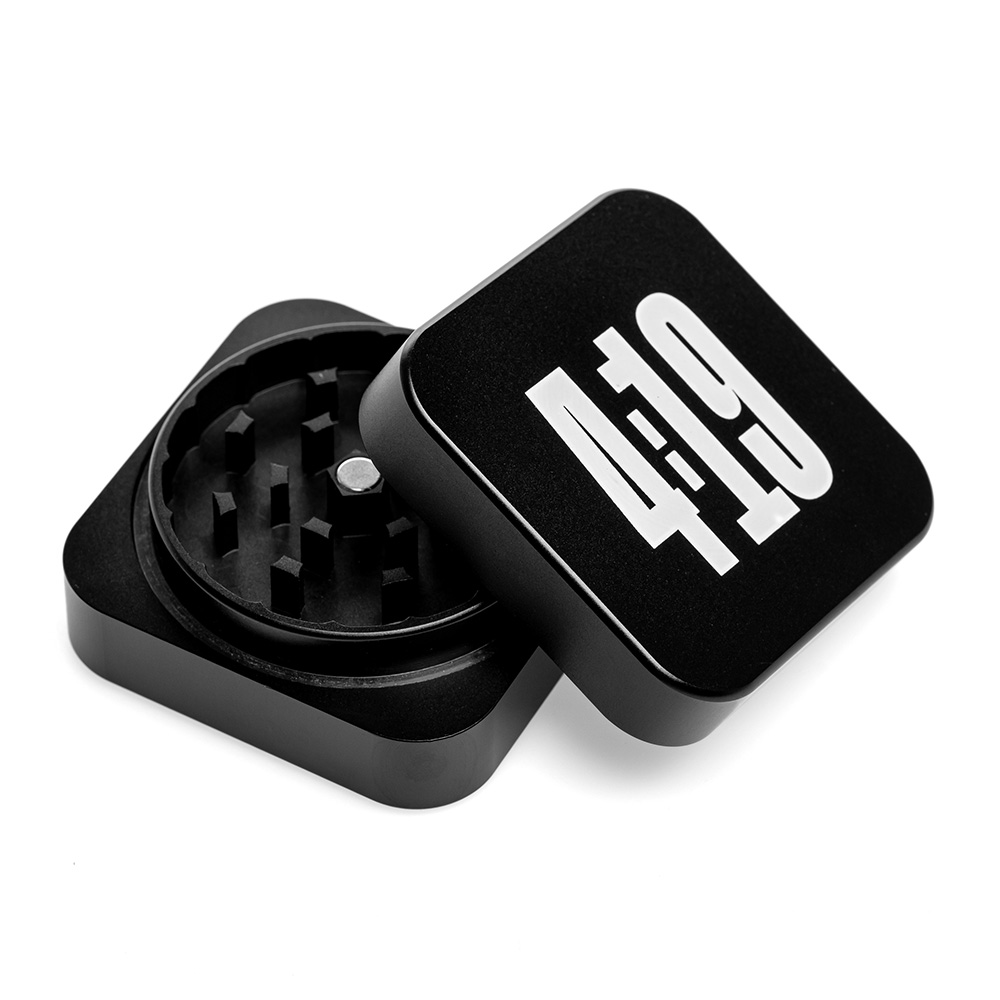 GRINDER CARRÉ ALUMINIUM 4:19